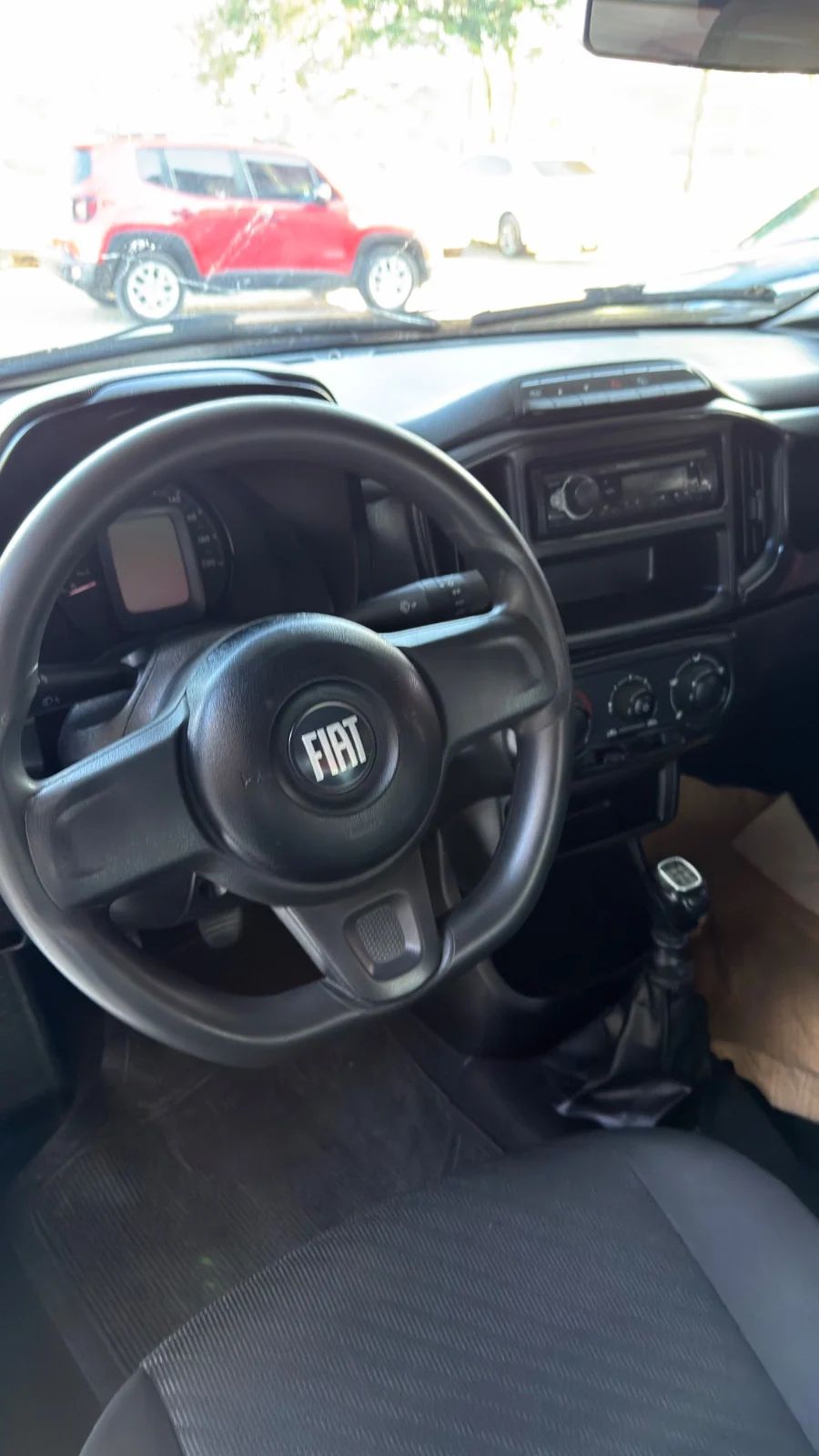 Fiat Strada 2023, cor branca, foto 5 de 7