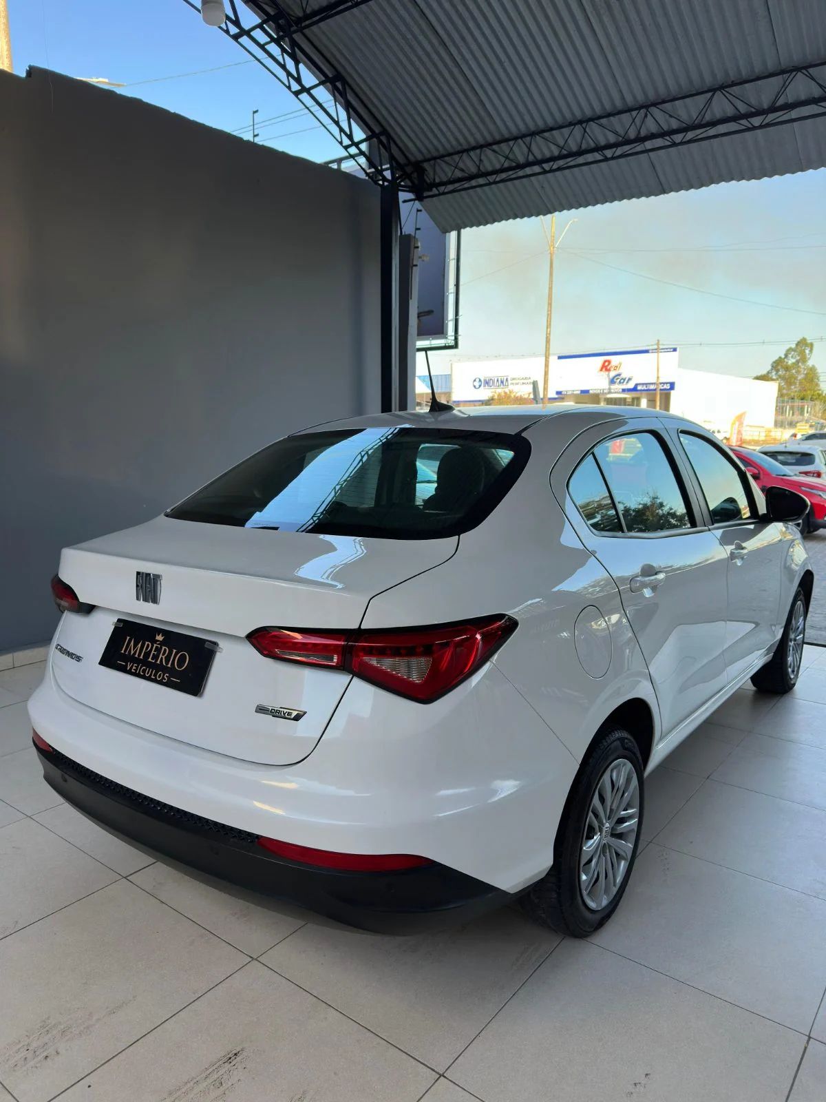 Fiat CRONOS 2024, cor branca, foto 6 de 7
