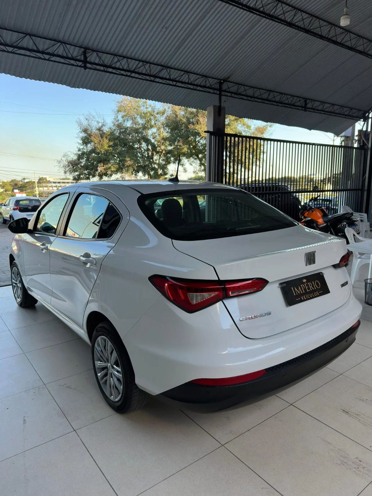 Fiat CRONOS 2024, cor branca, foto 3 de 7