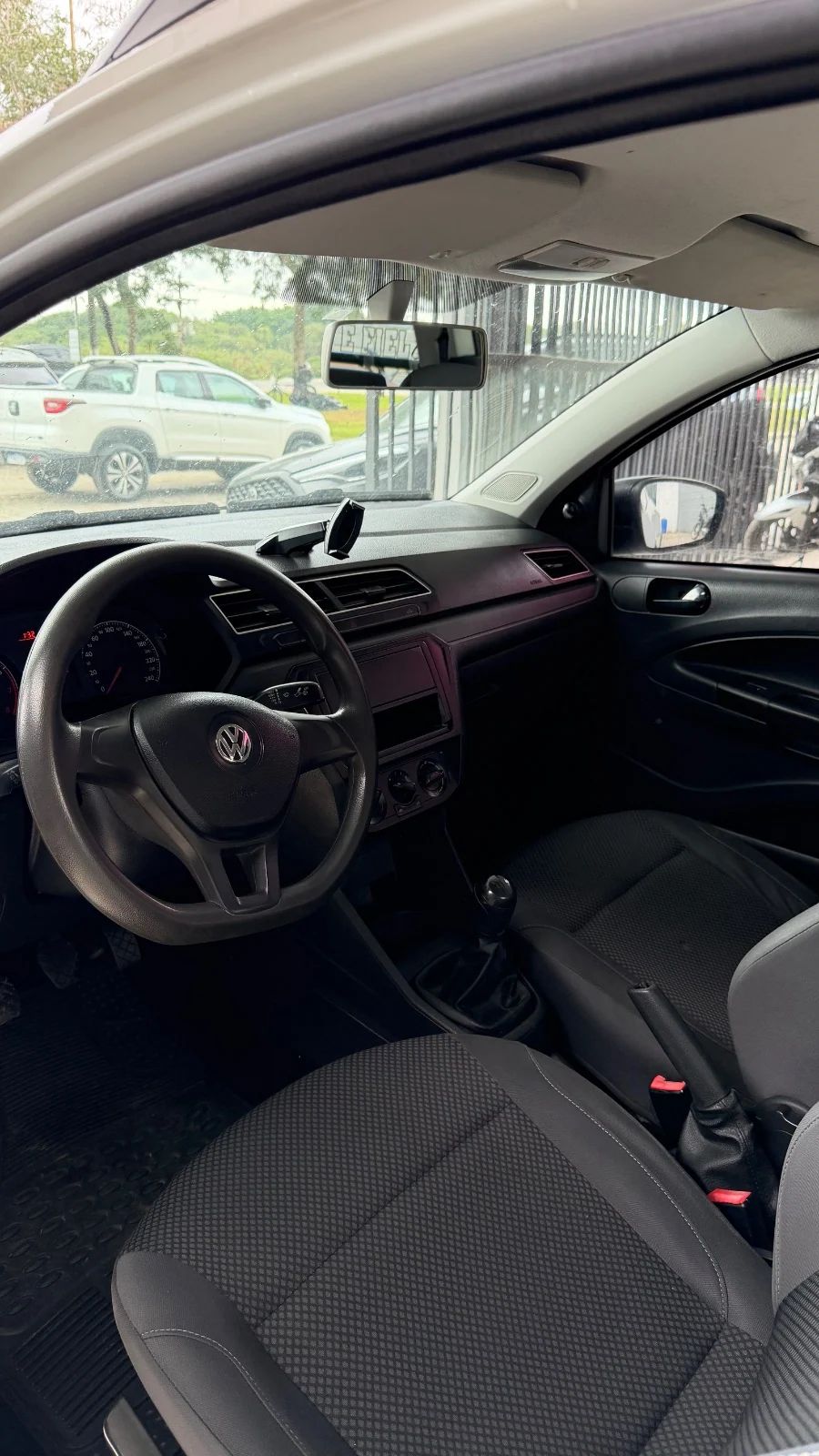 VolksWagen Saveiro 2022, cor branca, foto 5 de 7