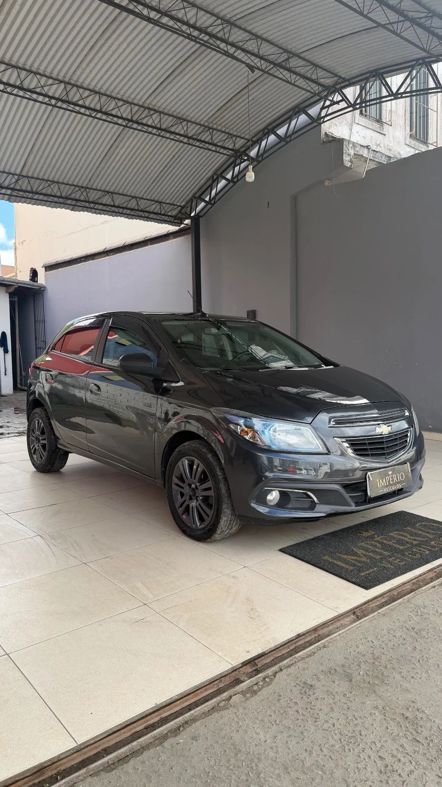 Chevrolet ONIX 2016, cor cinza, foto 2 de 7