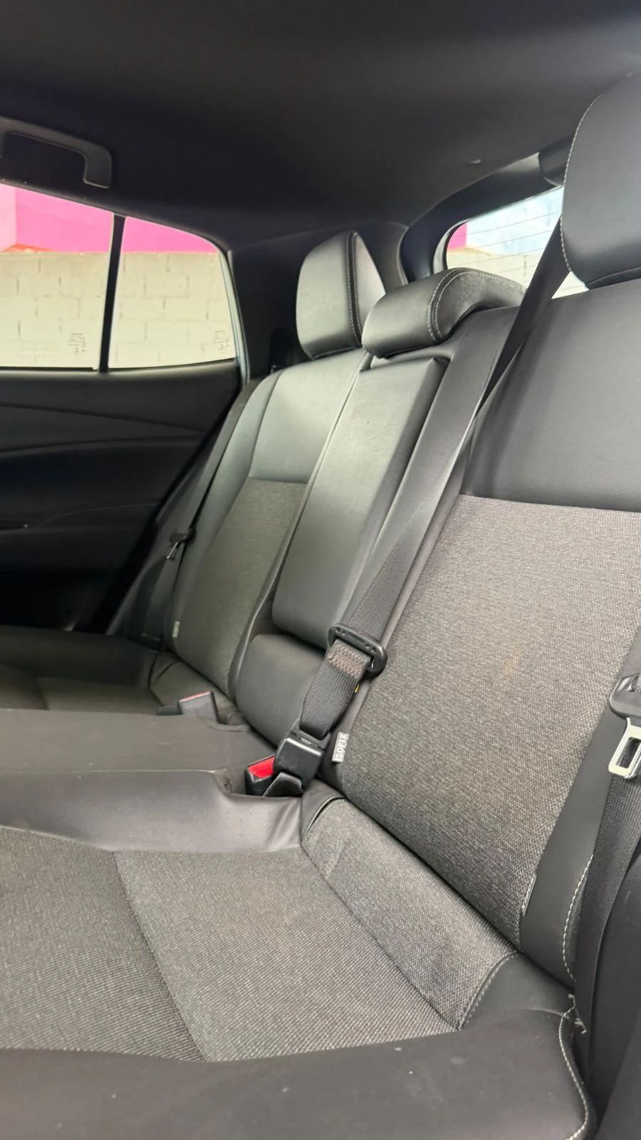 Toyota YARIS 2023, cor azul, foto 5 de 9